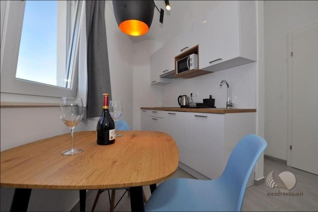 Apartmani Miranda Drasnice Exterior foto