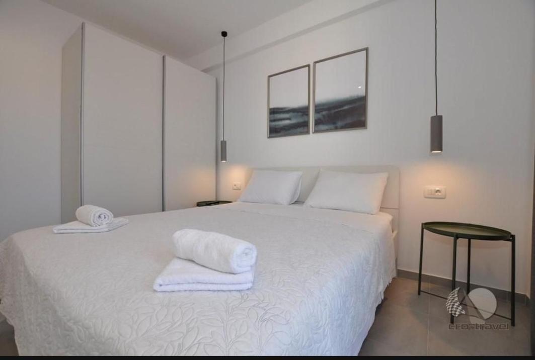Apartmani Miranda Drasnice Exterior foto